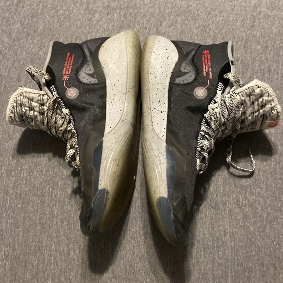 Kevin Durant size 10 men’s Nike - Picture 3 of 11